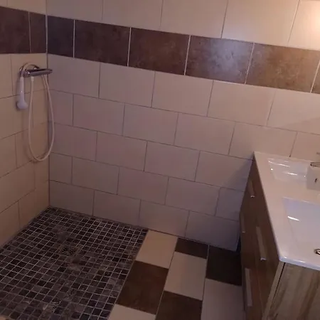 Climatise 6 Personnes Avec Garage *
